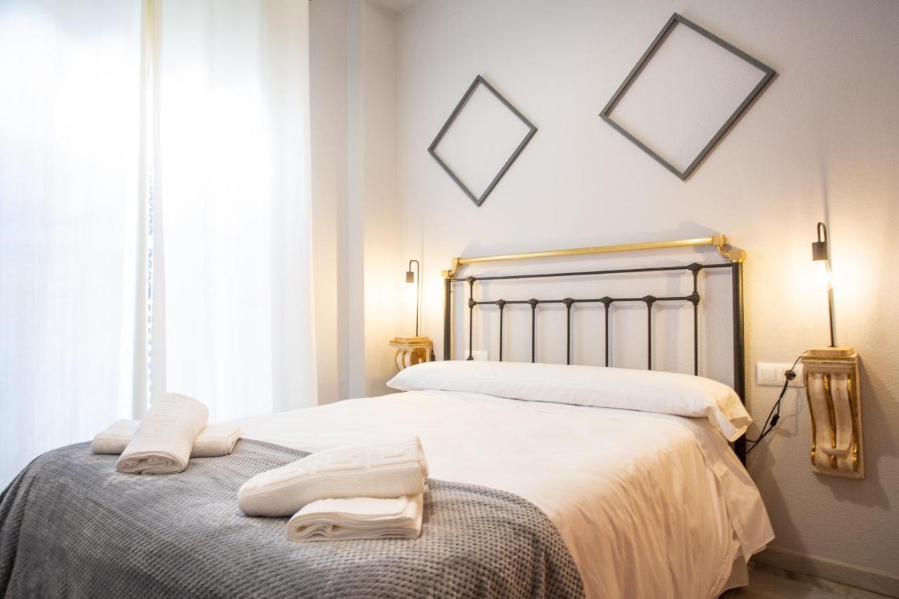 Wish Suite Torres De Sevilla Eksteriør billede